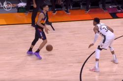 九游-Ning迎来五赛季高光表现，雄鹿球迷沸腾！的简单介绍