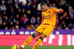 九游体育- 姆巴佩暗示离开巴黎出国踢球 被法国媒体喷出阴影 